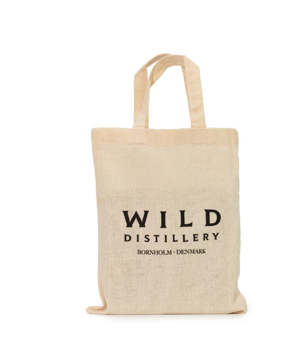 Mulepose med  Wild Distillery logo